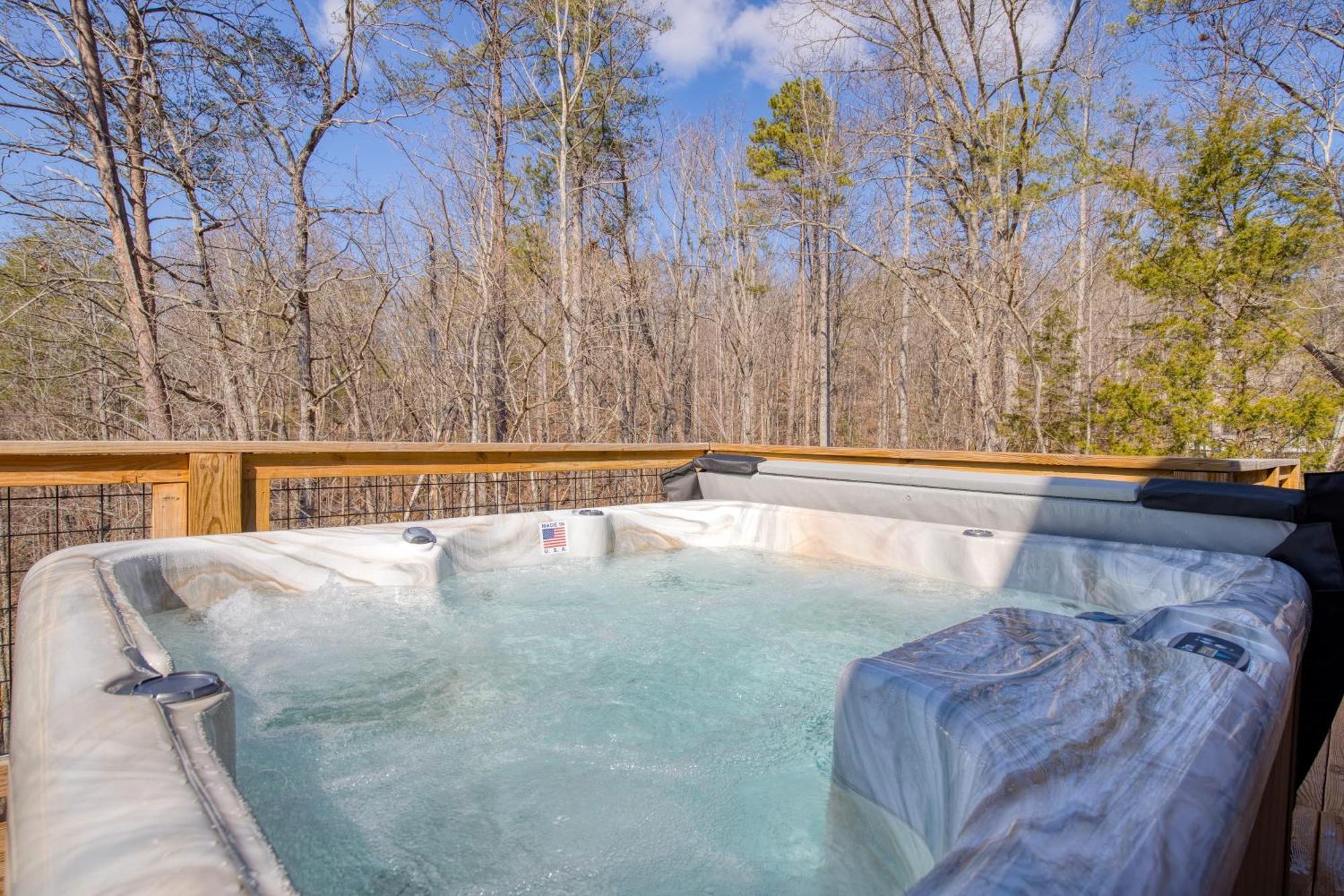 Pink Pines Avantstay Luxury Aesthetic Dream Indoor Pool Hot Tub Holiday home Pigeon Forge