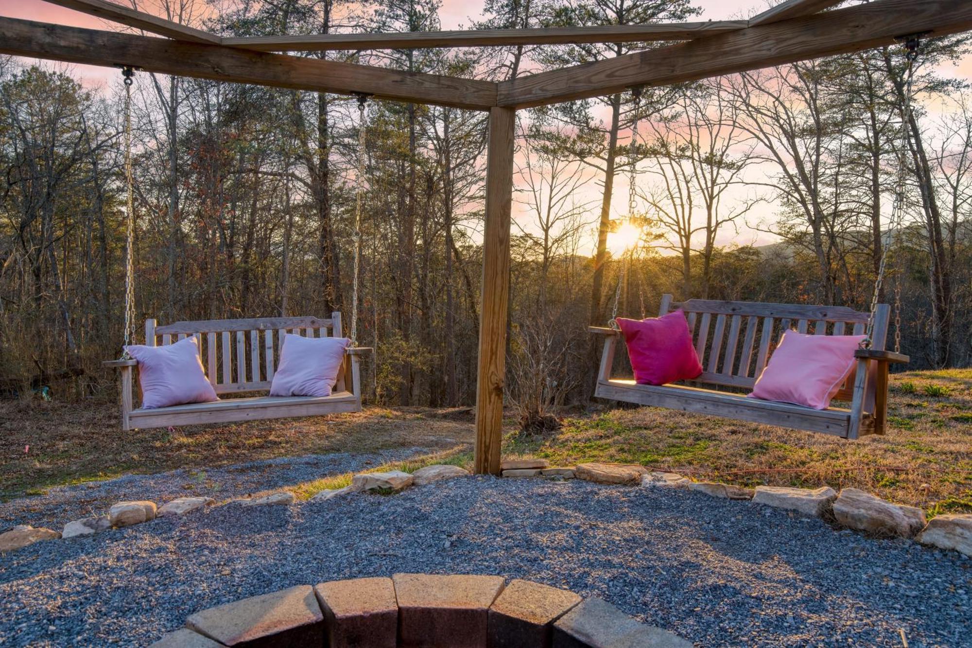 Holiday home Pink Pines Avantstay Luxury Aesthetic Dream Indoor Pool Hot Tub *
